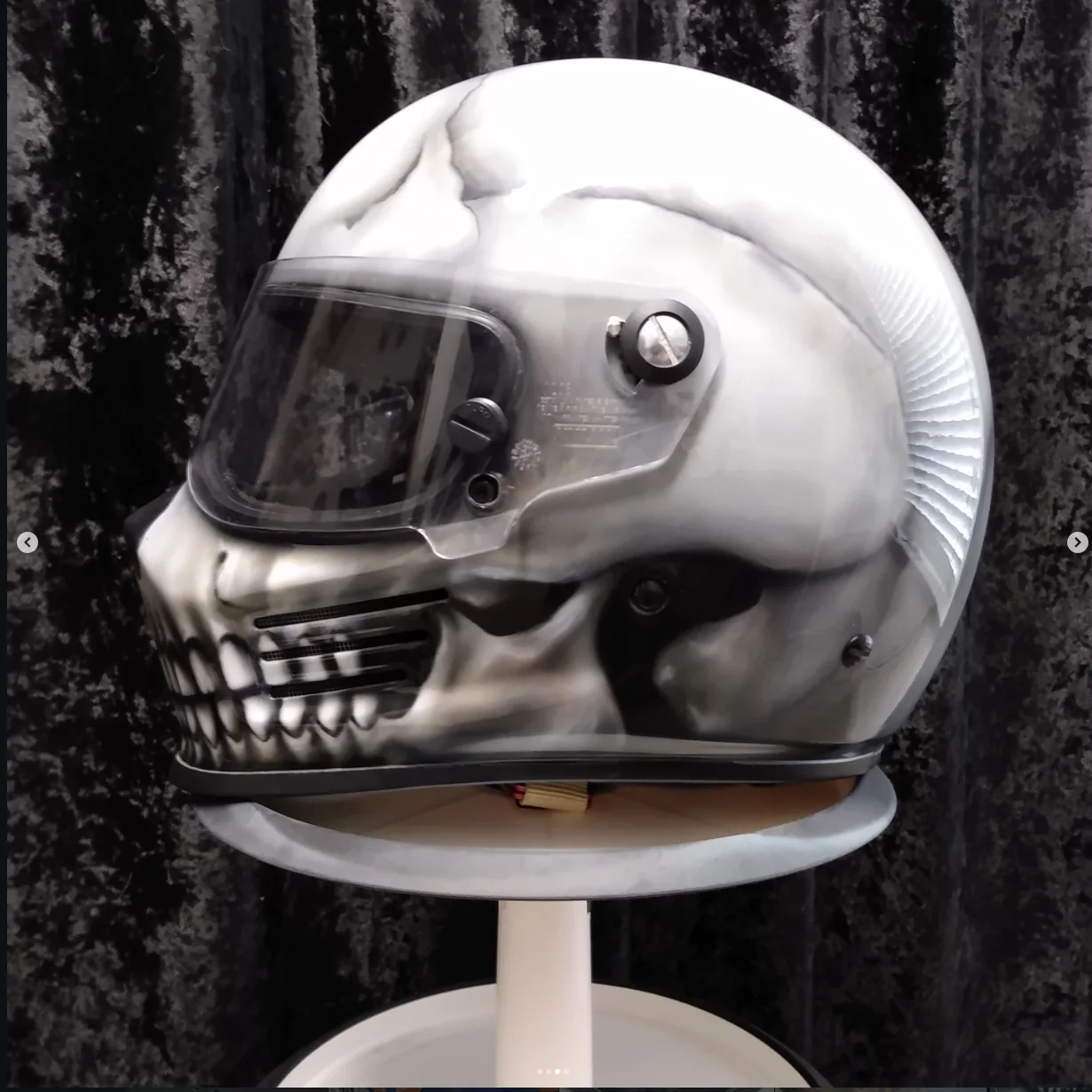 Skull custom helmet
